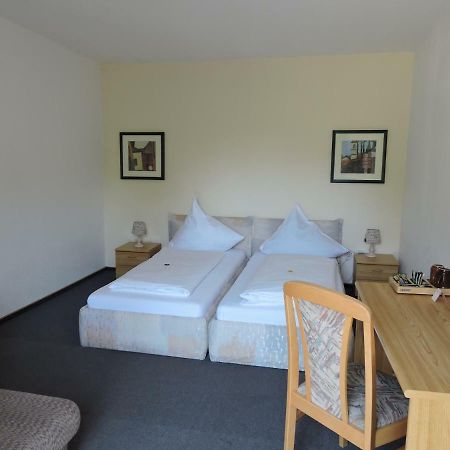 Hotel Bergische Schweiz Velbert Bagian luar foto