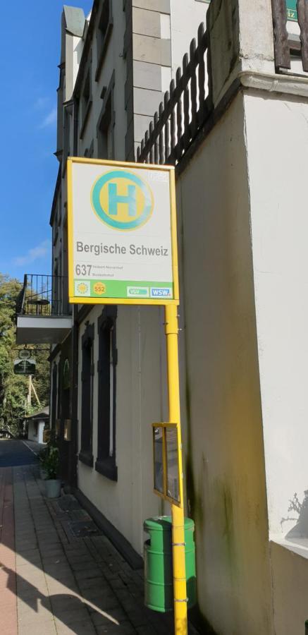 Hotel Bergische Schweiz Velbert Bagian luar foto